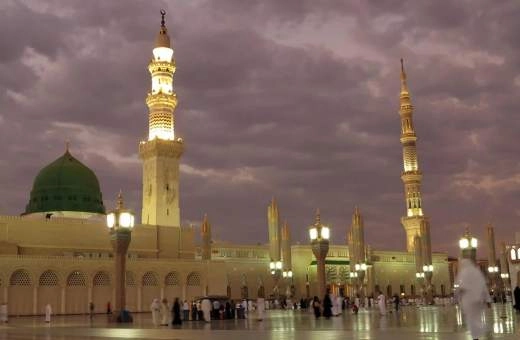 4 Star Thanks Giving Umrah Package